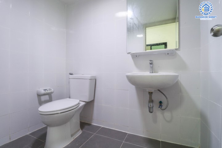 *****ทาวน์เฮ้าส์มือสองย่านนนทบุรี ม.พฤกษา54/1 บางใหญ่-เซ็นทรัลเวสต์เกต หลังมุม! เนื้อที่กว้างขวางถึง 28.3 ตร.ว. ฟังก์ชัน 3 ห้องนอน 2 ห้องน้ำ 1 ที่จอดรถ บ้านหันทิศเหนือ บนทำเลแห่งการเดินทาง เชื่อมต่อถ.กาญจนาฯ เพียง 20 นาทีถึงรถไฟฟ้าสายสีม่วง "สถานีคลองบางไผ่"...